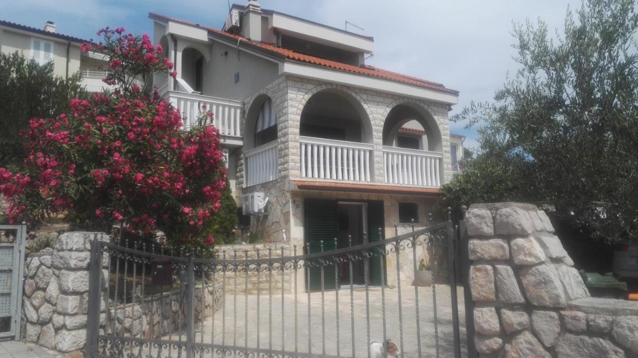 Apartmani Latin Езера Экстерьер фото