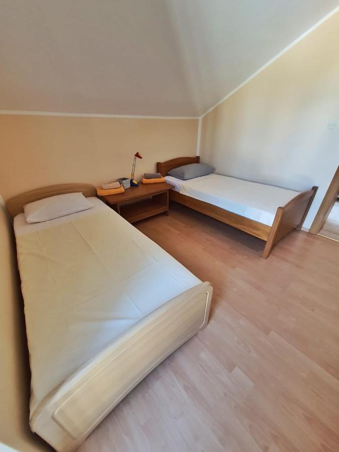 Apartmani Latin Езера Экстерьер фото