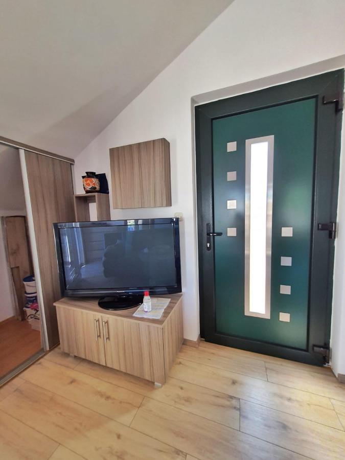 Apartmani Latin Езера Экстерьер фото